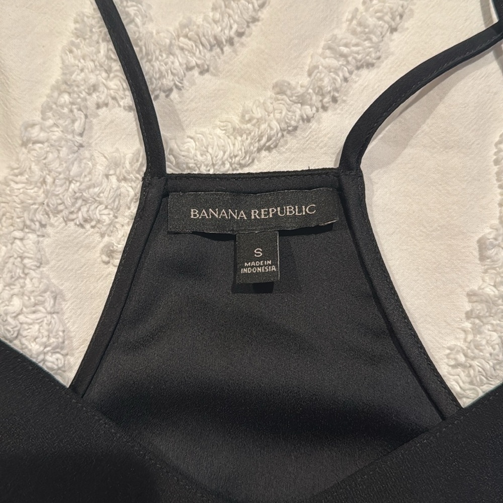 Banana Republic Racerback Layering Shell Tank - Picture 2 of 4